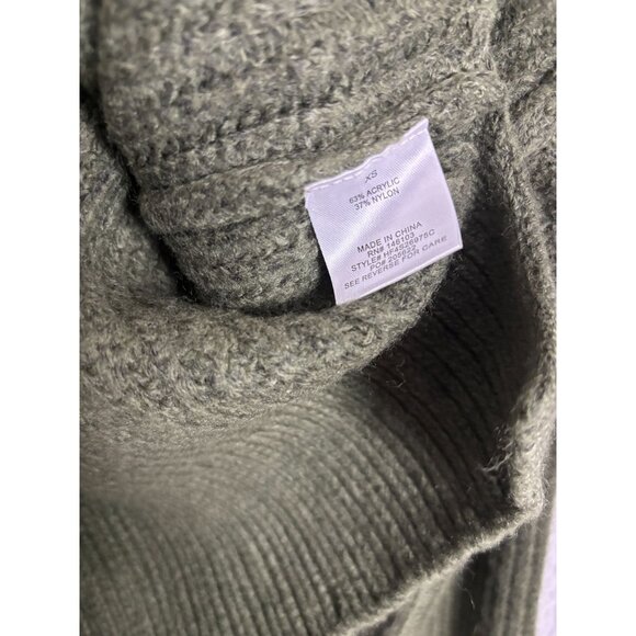 Hippie Rose Juniors' V-Neck Ribbed Knit Pullover Sweater Camo Green XS NWT's - Picture 7 of 8